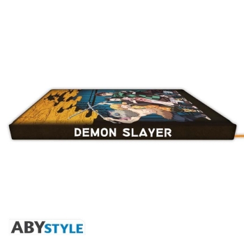 DEMON SLAYER - A5 Notizbuch "Gruppe"  Ein kluger Töter führt Aufzeichnungen über alle seine Missionen! Tanjiro, Neko, Zenitsu und Inosuke werden Sie in diesem schönen Demon Slayer Notizbuch von ABYstyle begeistern!